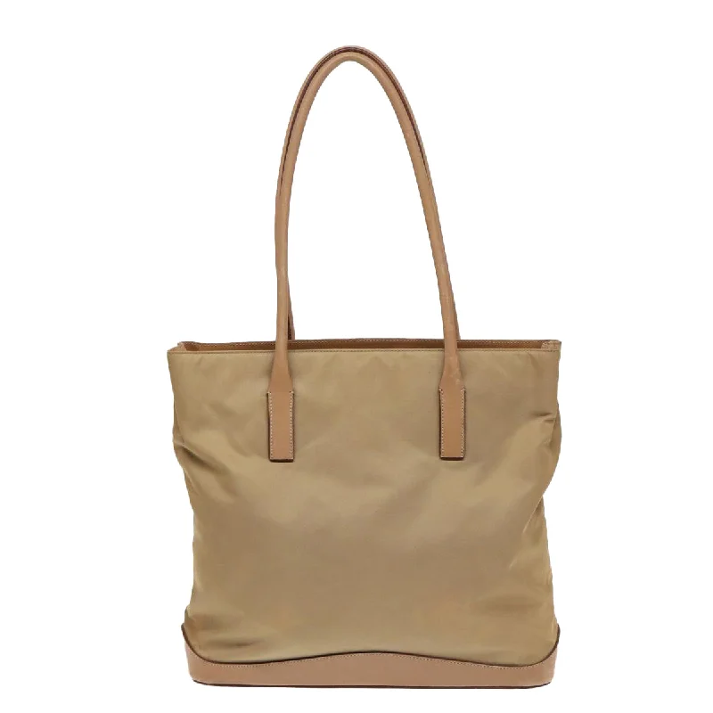 Quilted Tote Bag in Cream with Silver Hardware for a Classic and Sophisticated StylePrada Tessuto  Synthetic Tote Bag (Pre-Owned)