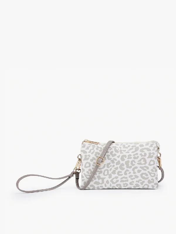 Quilted Leather Crossbody Bag in Cream for a Classic and Elegant AppearanceRiley Vegan Cheetah Crossbody